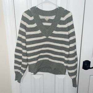 Target (a new day) white and grey sweater, S
